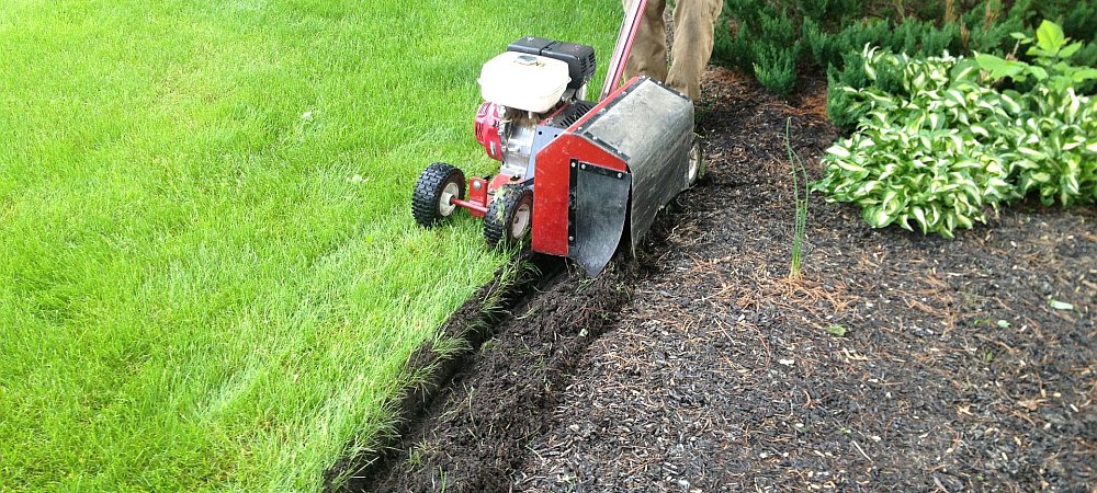 Seth Maurer Landscaping Edging cropped